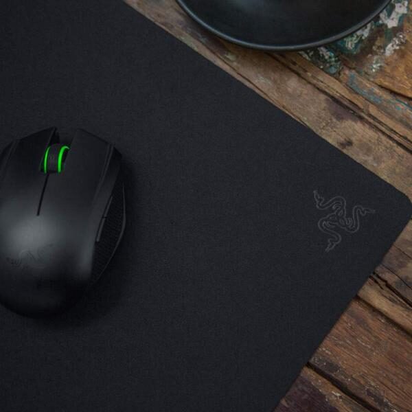 Razer Goliathus Mobile Stealth Edition – Soft Gaming Mouse Mat – Small