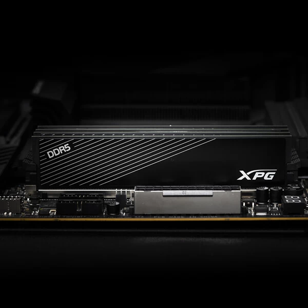 Adata Xpg Hunter 16Gb (16Gbx1) Ddr5 5200MHz Desktop Ram (Black) (AX5U5200C3816G-SHTBK)
