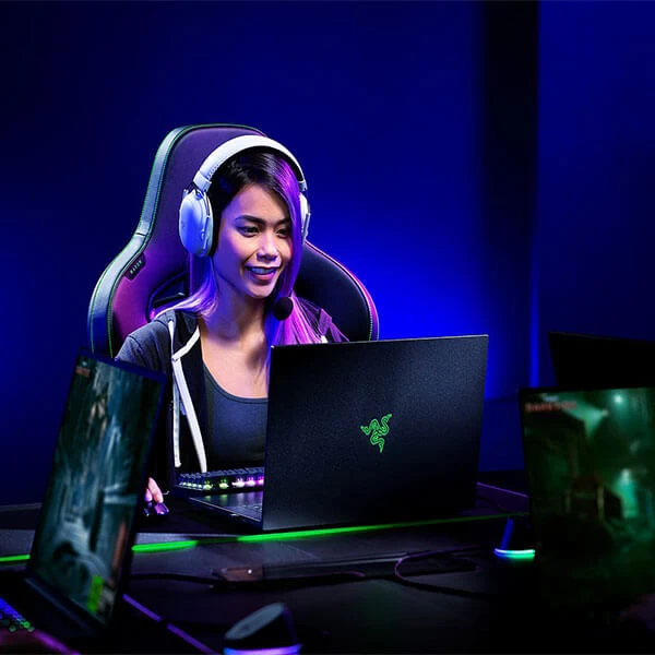 Razer BlackShark V2 Pro 2023 Edition Wireless Gaming Headset